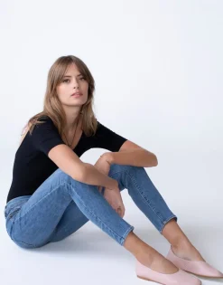 Unpublished Jeans- Olivia In Vivid