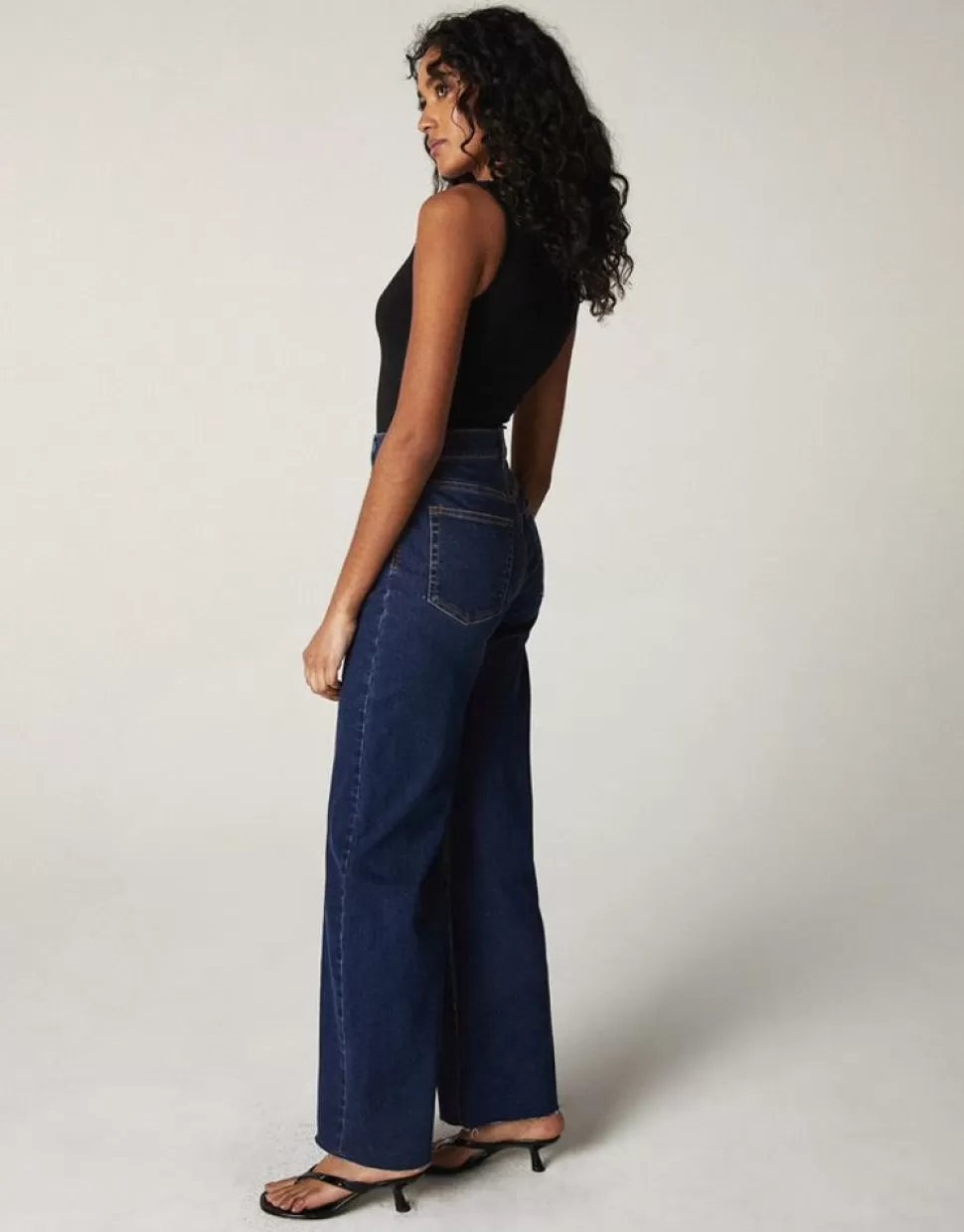 Unpublished Jeans- Noemi Long High-Rise Wide Leg In Robertson