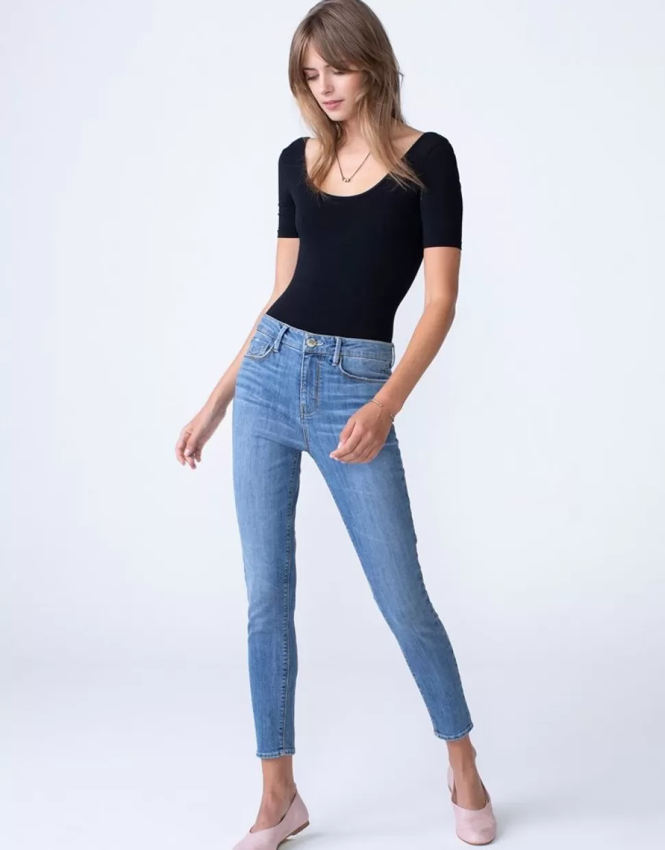 Unpublished Jeans- Olivia In Vivid